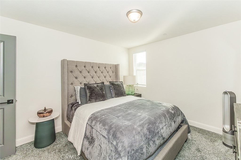 4148 Beverly Ave, Clovis, CA 93619