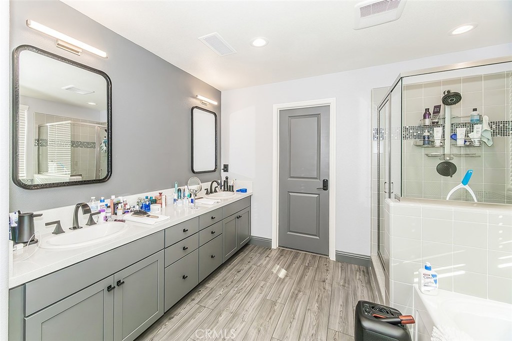 4148 Beverly Ave, Clovis, CA 93619