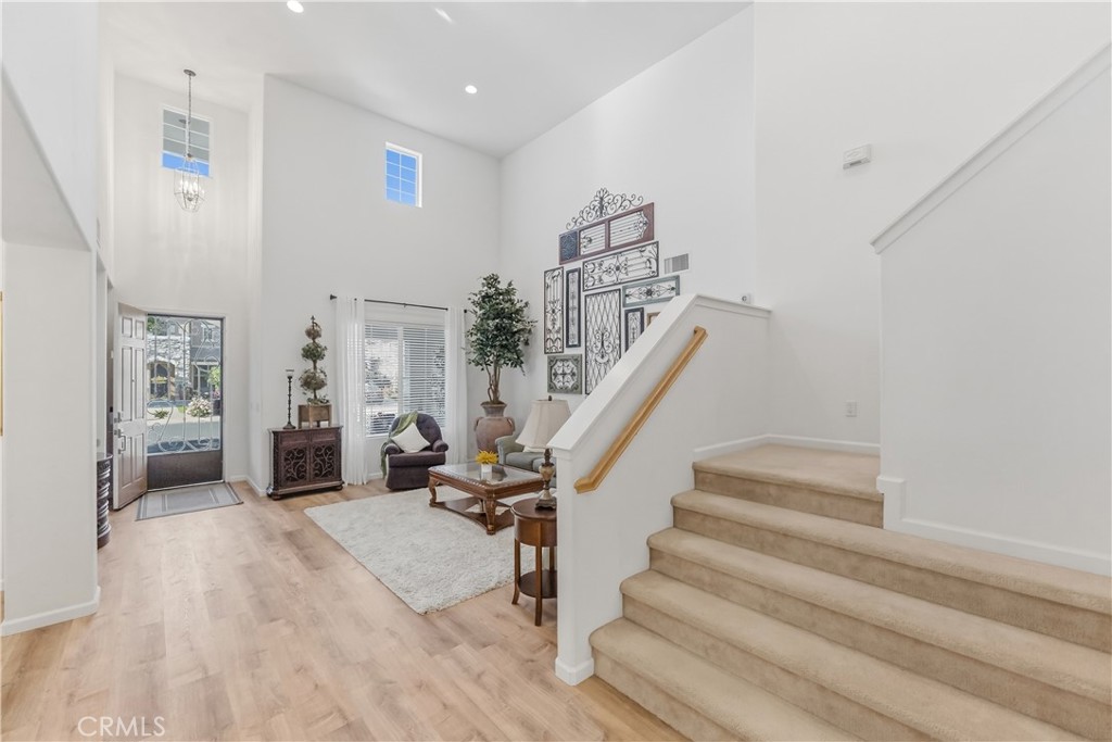 3046 Indianapolis, Clovis, CA 93619