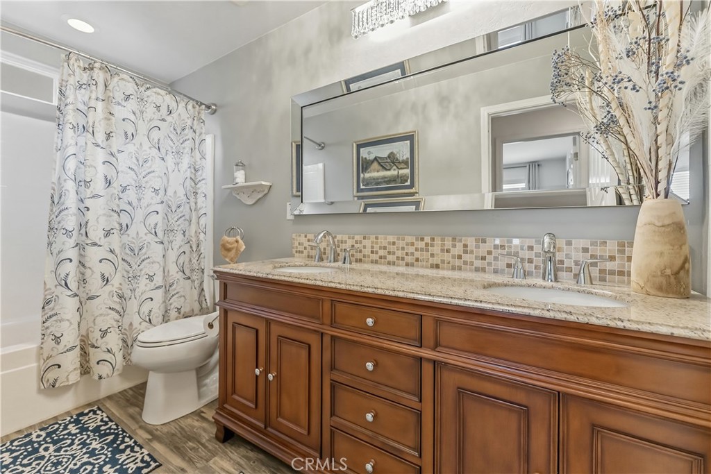 3046 Indianapolis, Clovis, CA 93619