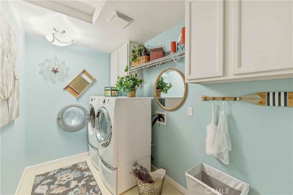 3046 Indianapolis, Clovis, CA 93619