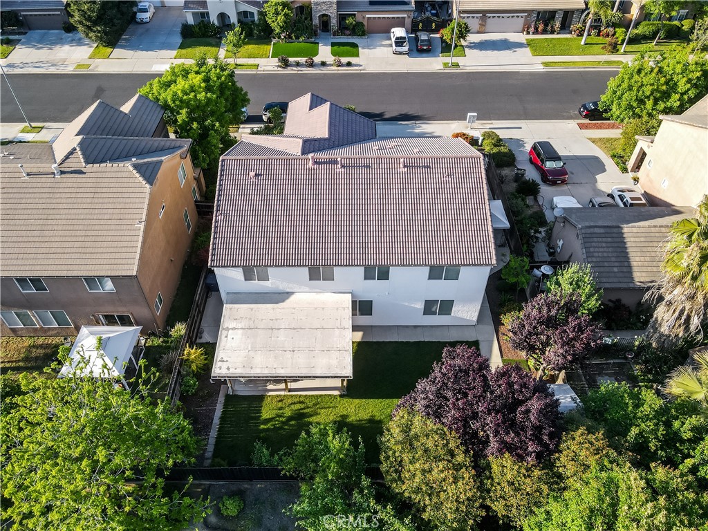 3046 Indianapolis, Clovis, CA 93619