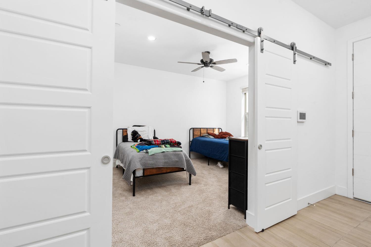 480 W Balsam Ln, Clovis, CA 93611