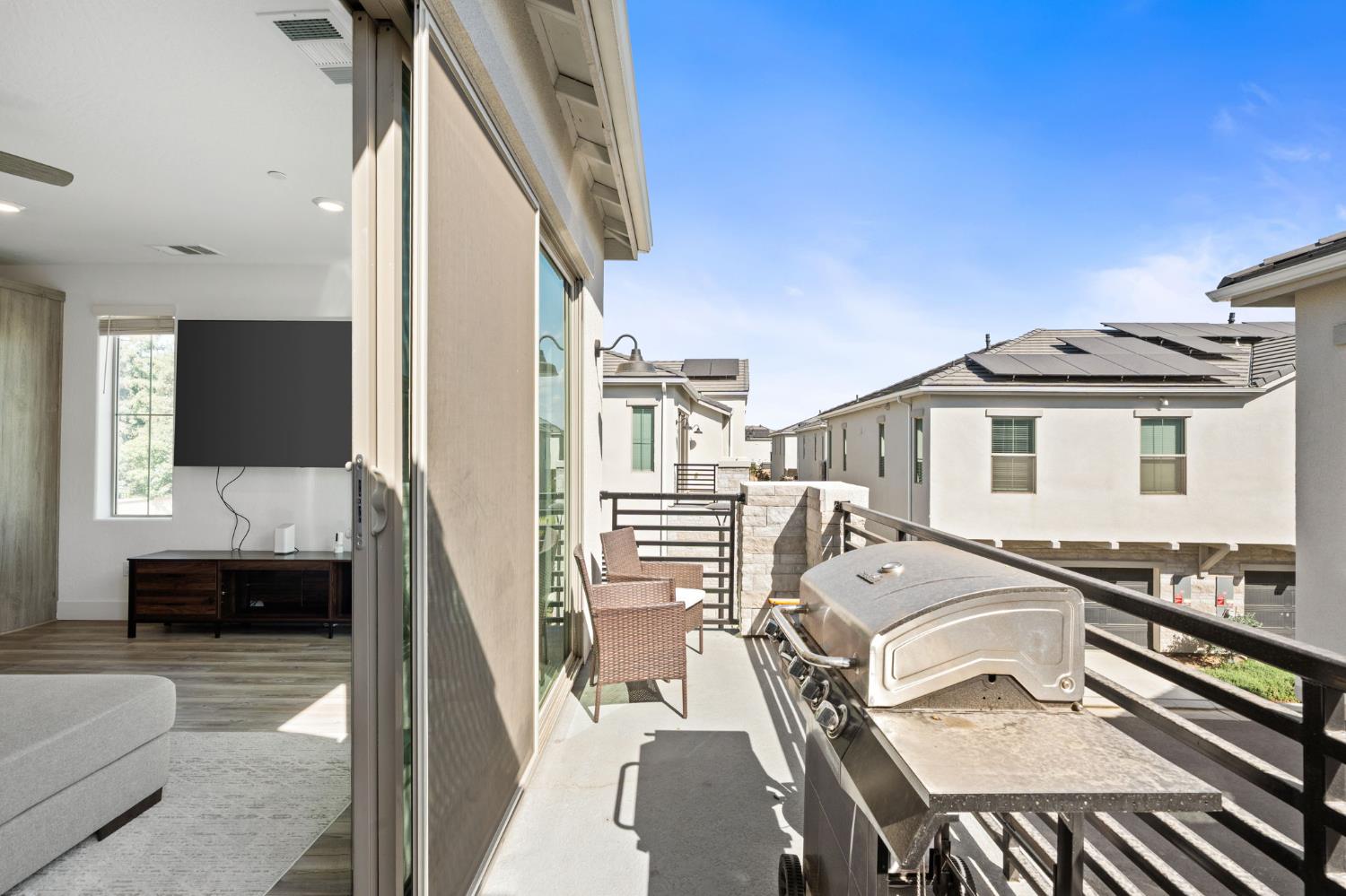480 W Balsam Ln, Clovis, CA 93611