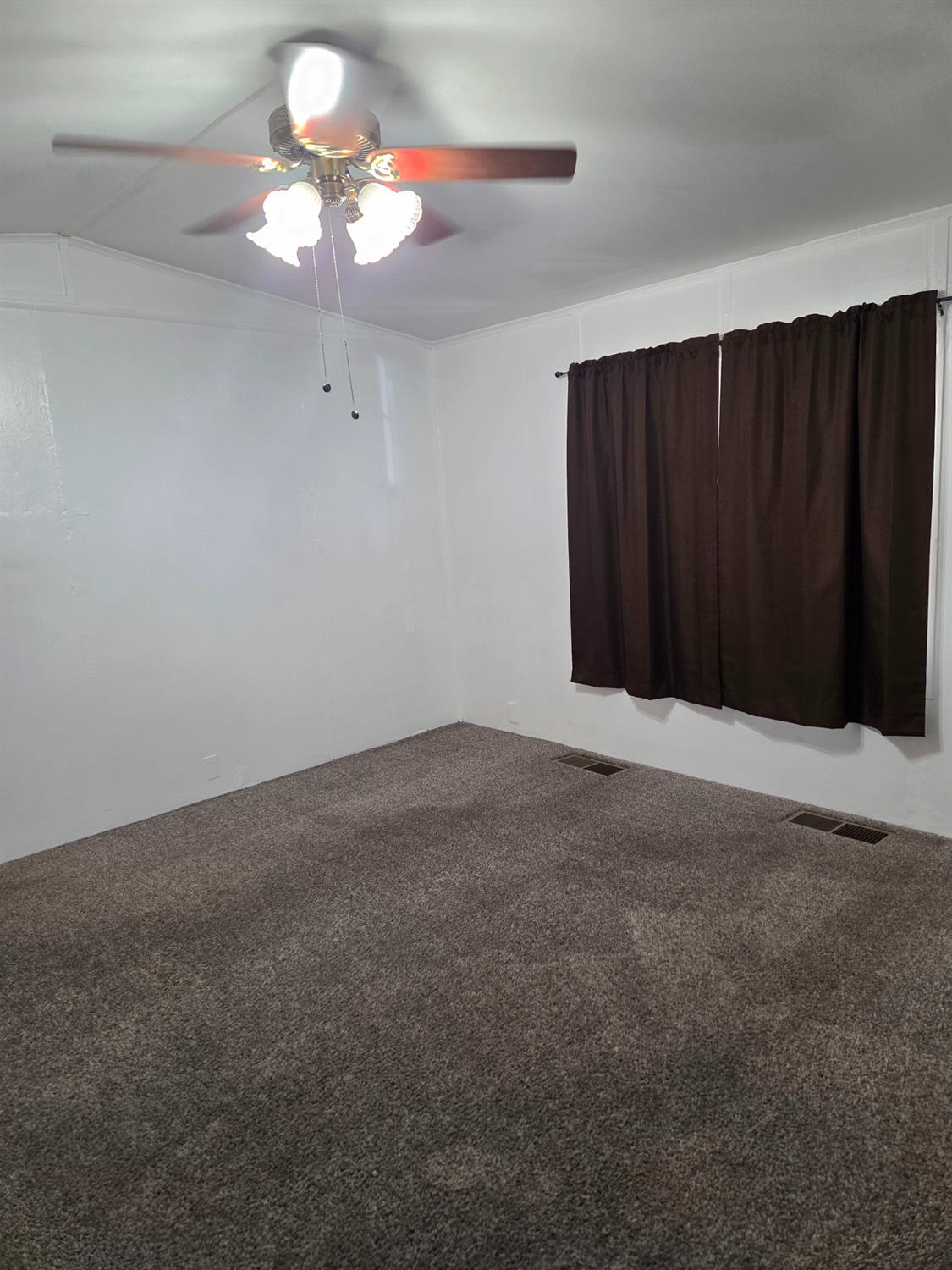 2110 Helm Ave #SPC 3, Clovis, CA 93612