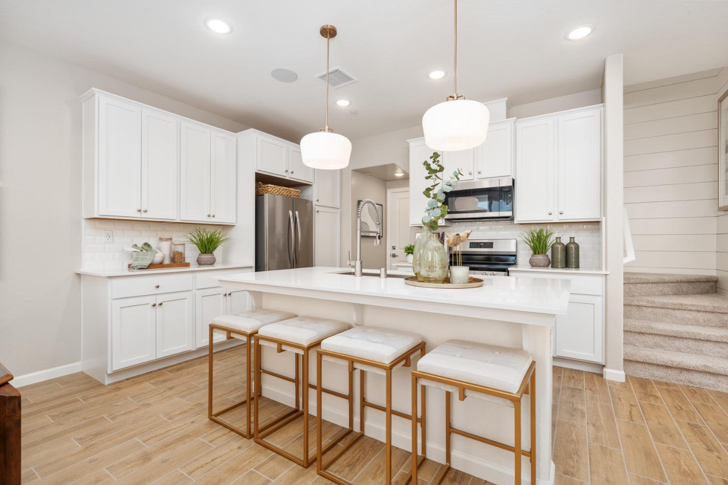 1539 Pioneer Ln, Clovis, CA 93619