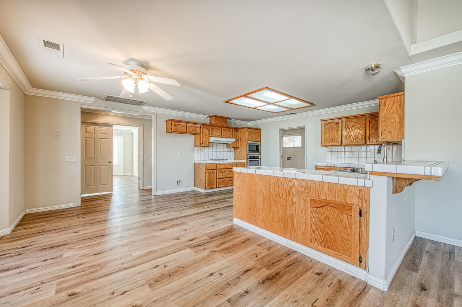 12096 E Shepherd Ave, Clovis, CA 93619