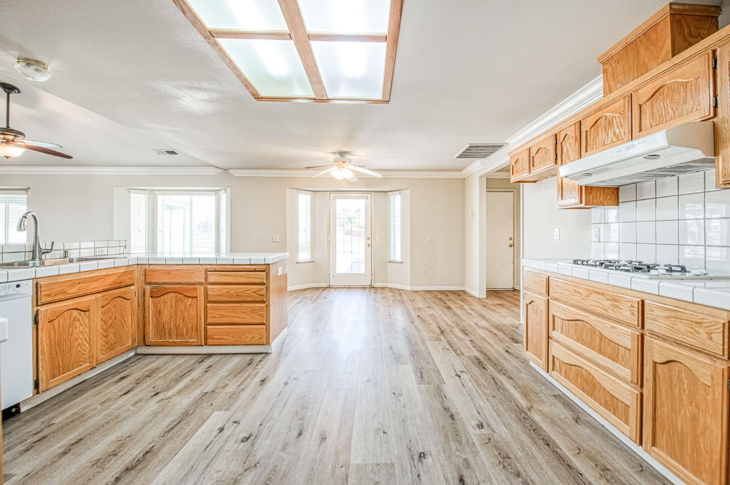 12096 E Shepherd Ave, Clovis, CA 93619