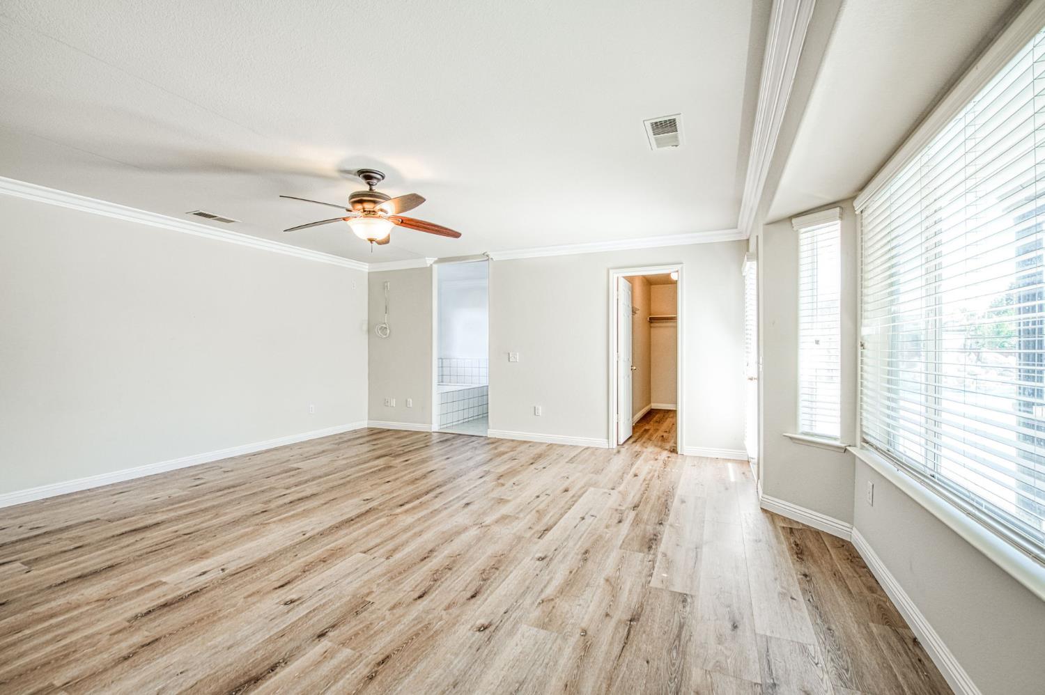 12096 E Shepherd Ave, Clovis, CA 93619