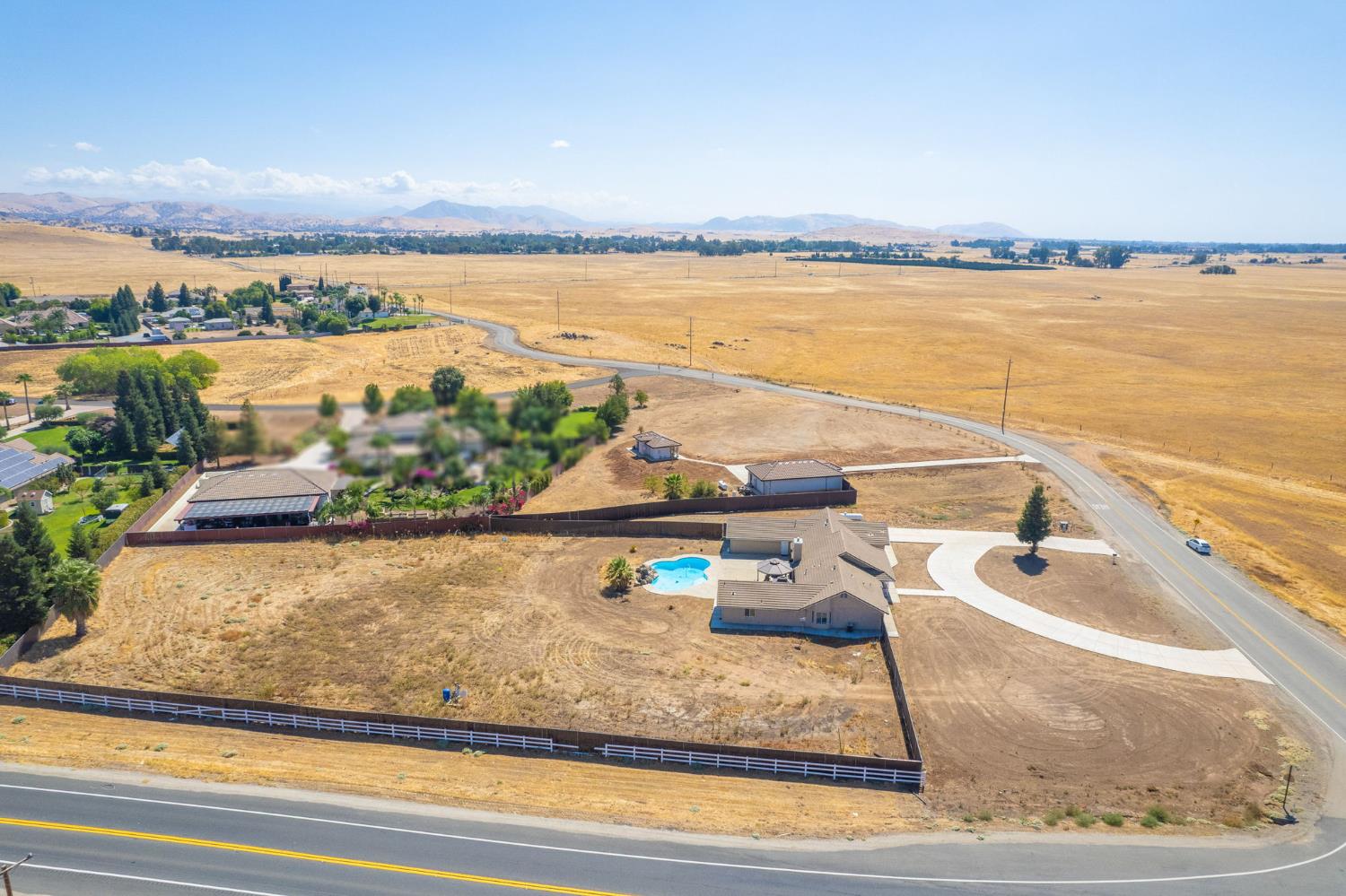 12096 E Shepherd Ave, Clovis, CA 93619