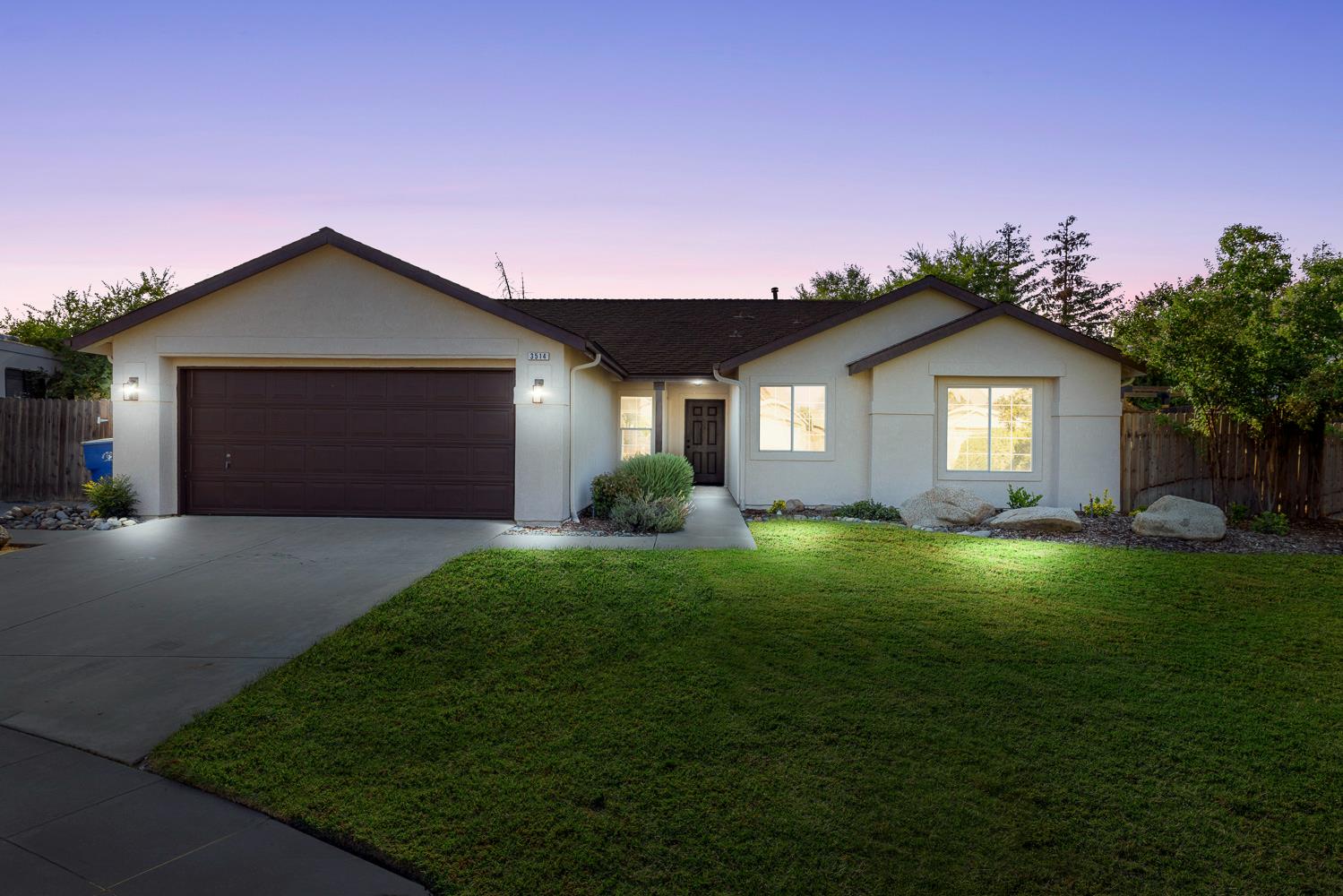 3514 Hornet Ave, Clovis, CA 93611