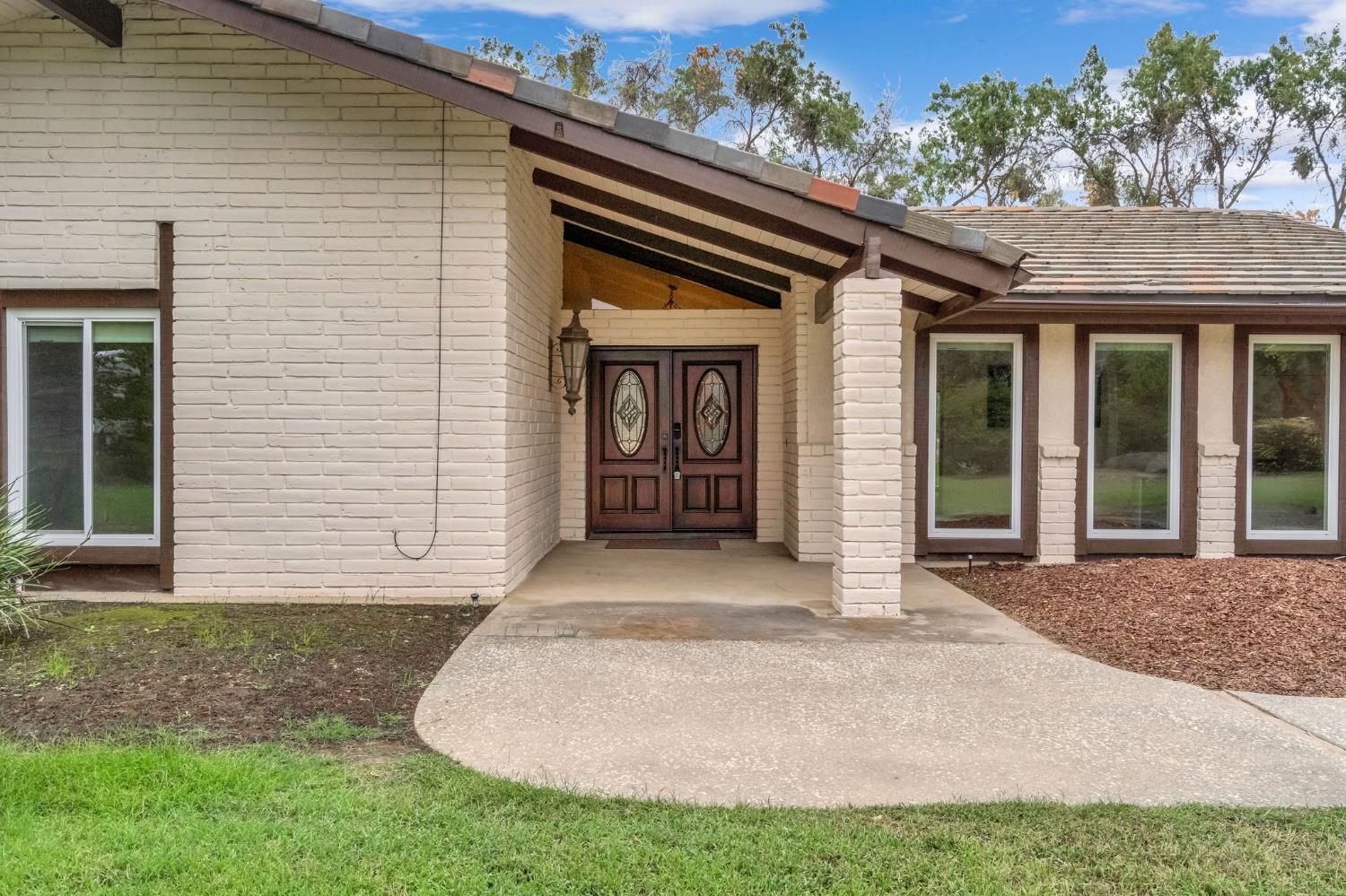 9321 E Bullard Ave, Clovis, CA 93619