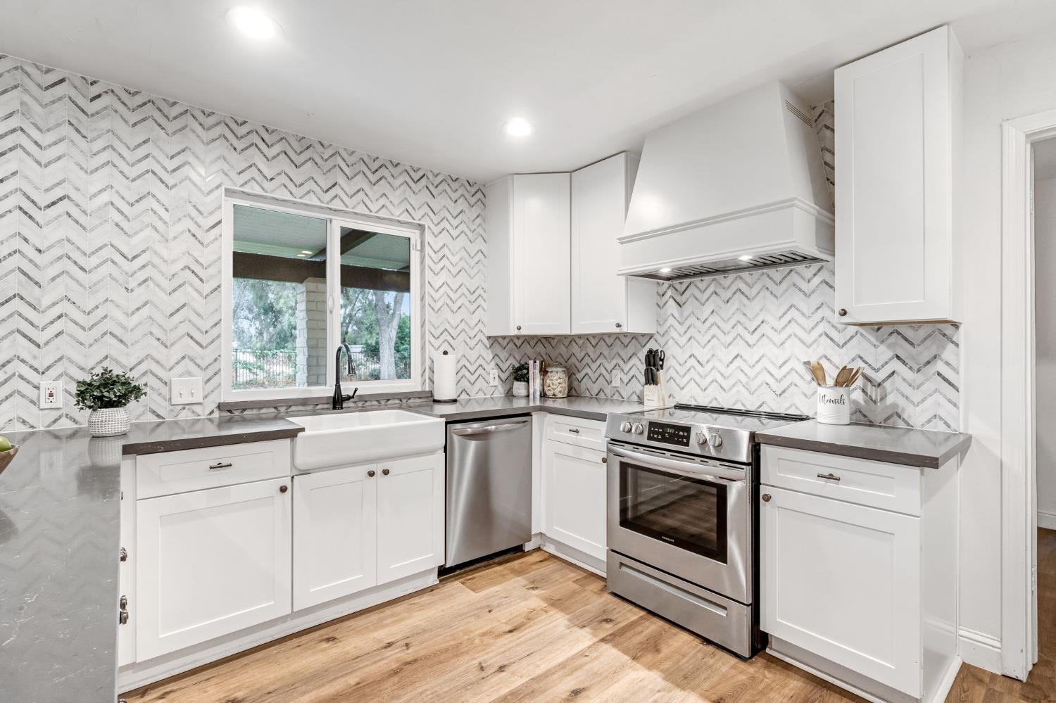 9321 E Bullard Ave, Clovis, CA 93619
