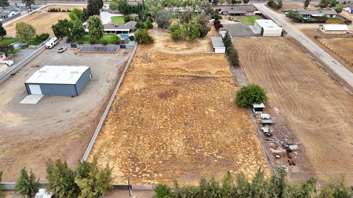 9321 E Bullard Ave, Clovis, CA 93619