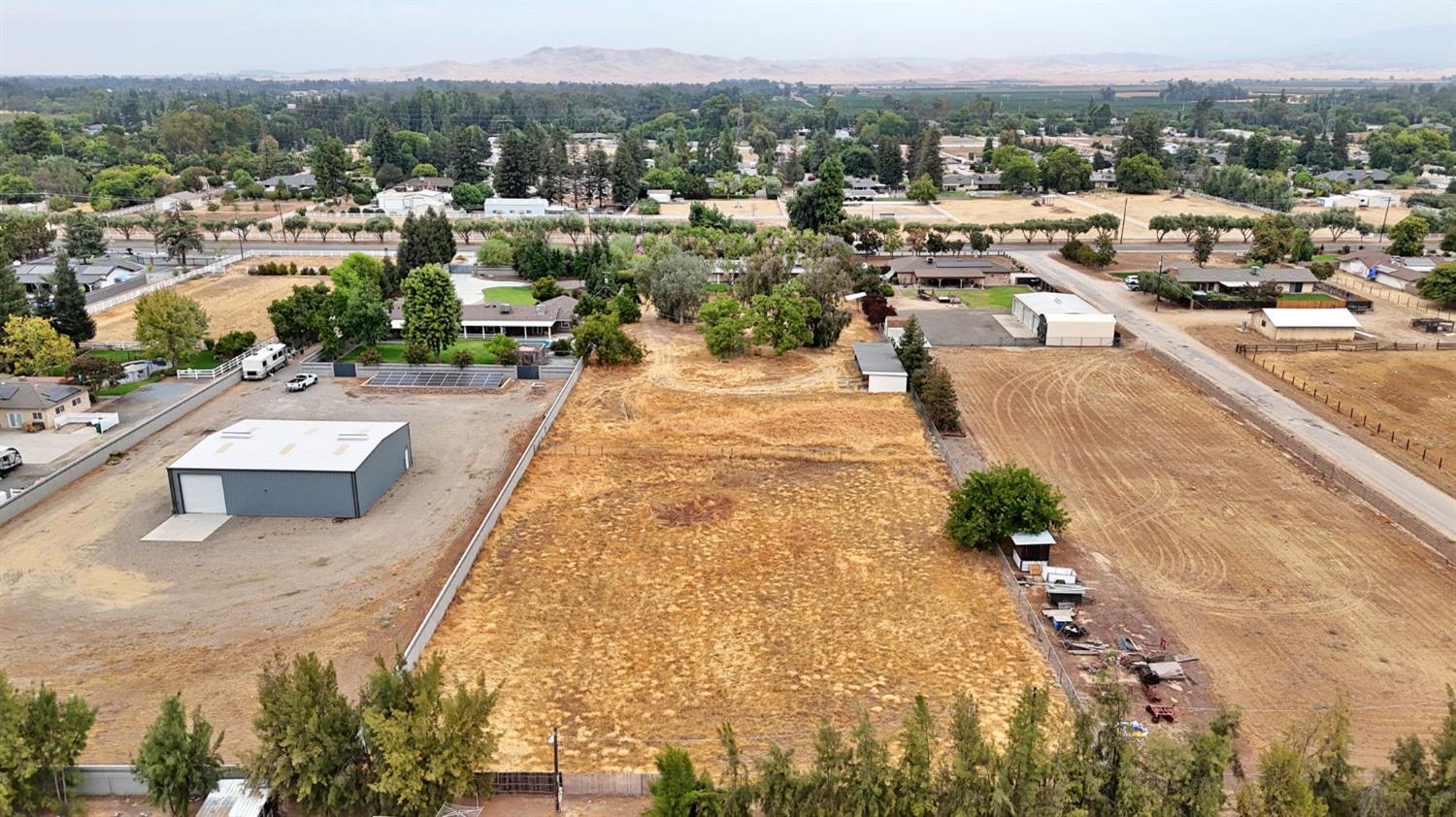 9321 E Bullard Ave, Clovis, CA 93619
