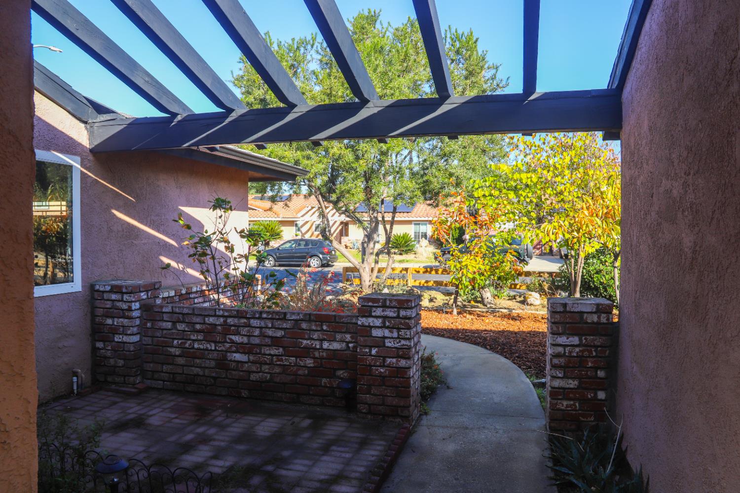 752 W Los Altos Ave, Clovis, CA 93612