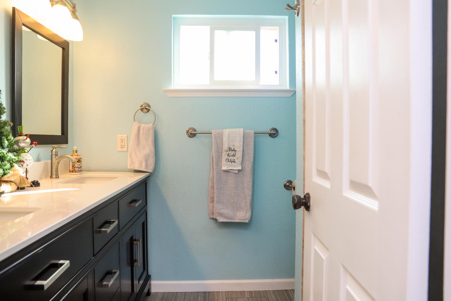 752 W Los Altos Ave, Clovis, CA 93612