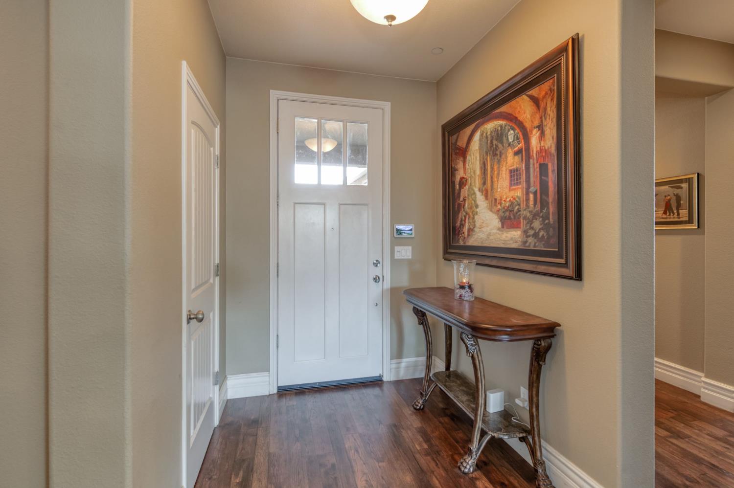 3082 Robinwood Ave, Clovis, CA 93619