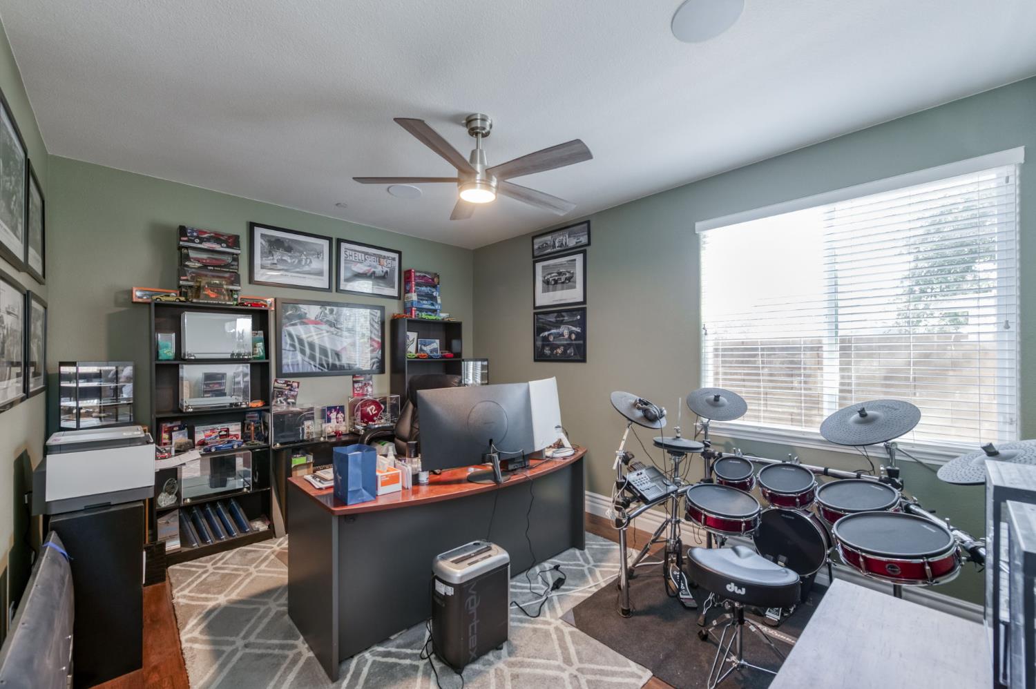 3082 Robinwood Ave, Clovis, CA 93619