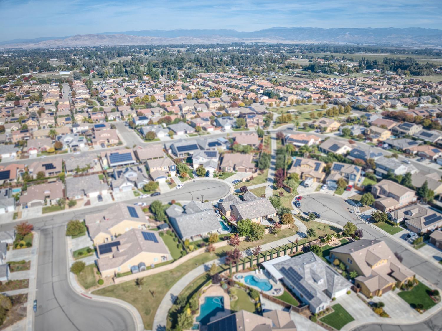 3082 Robinwood Ave, Clovis, CA 93619