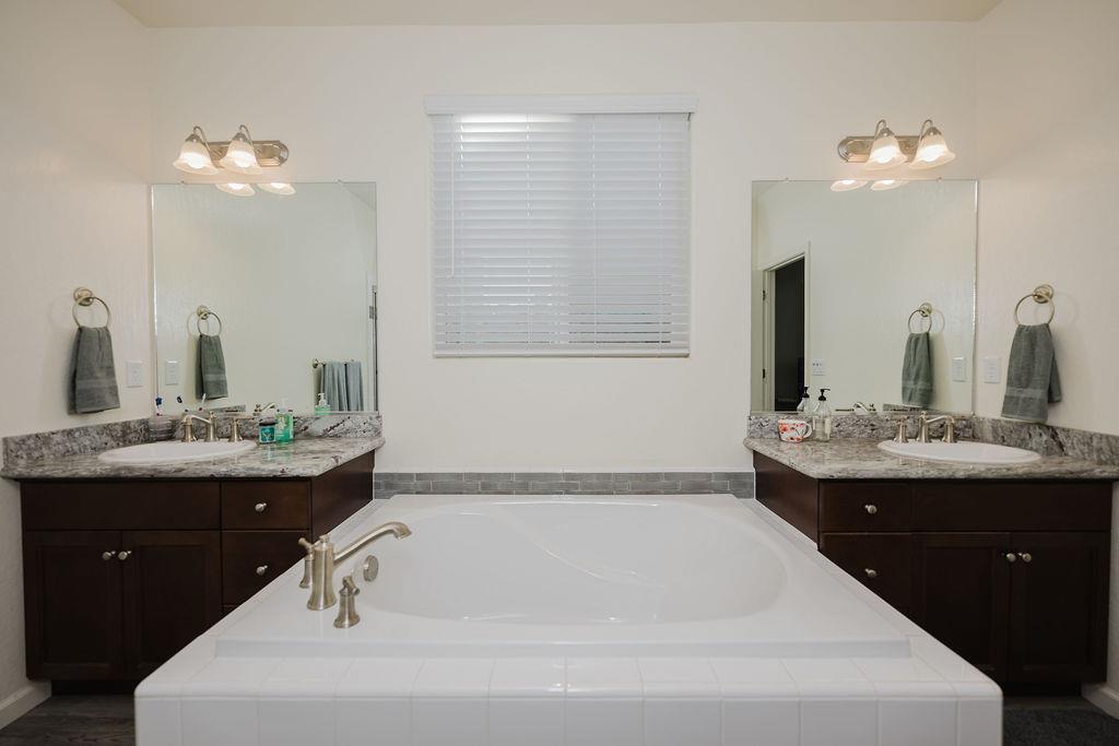 3923 Finchwood Ave, Clovis, CA 93619