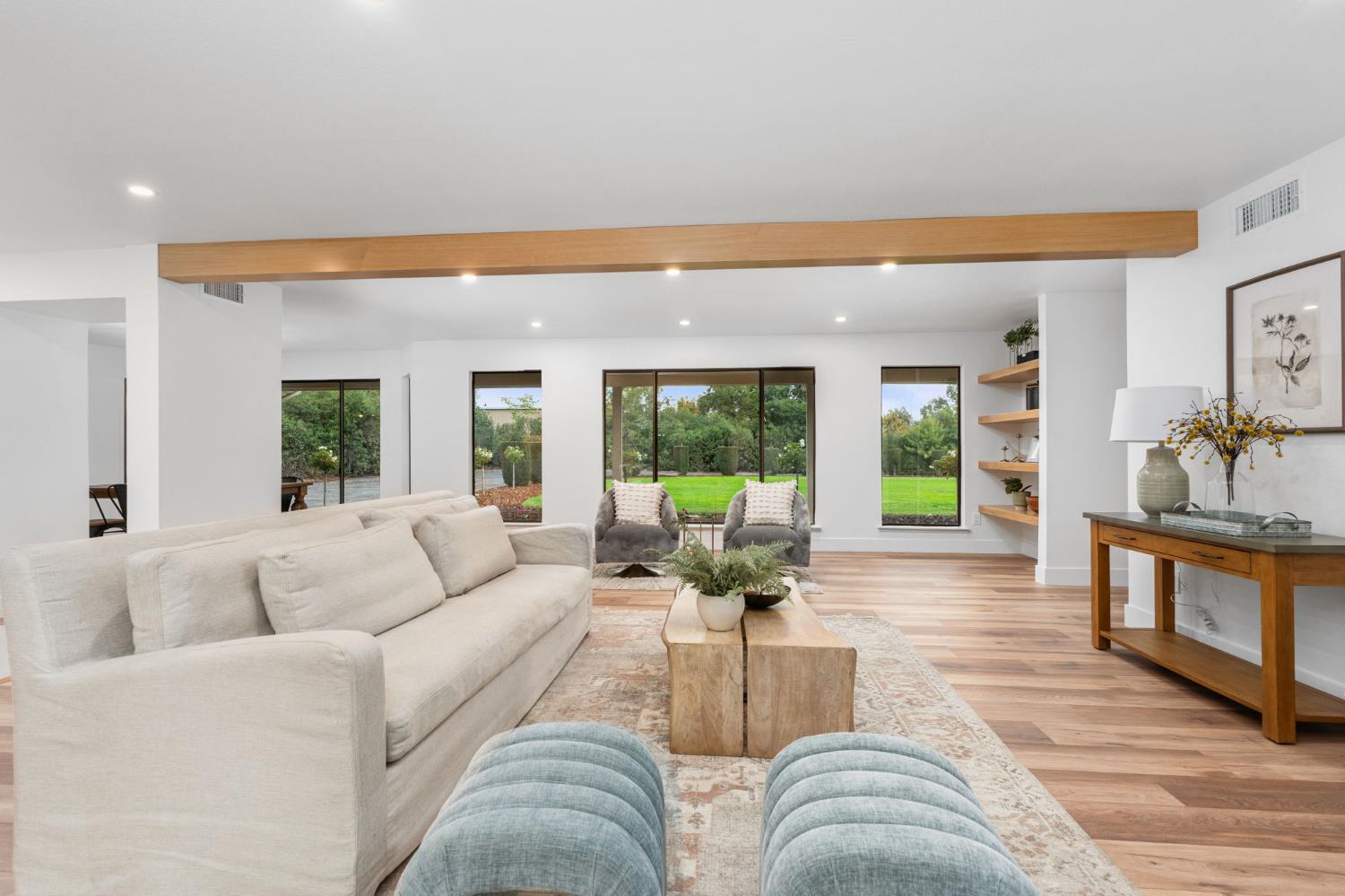 11208 N Fowler Ave, Clovis, CA 93619