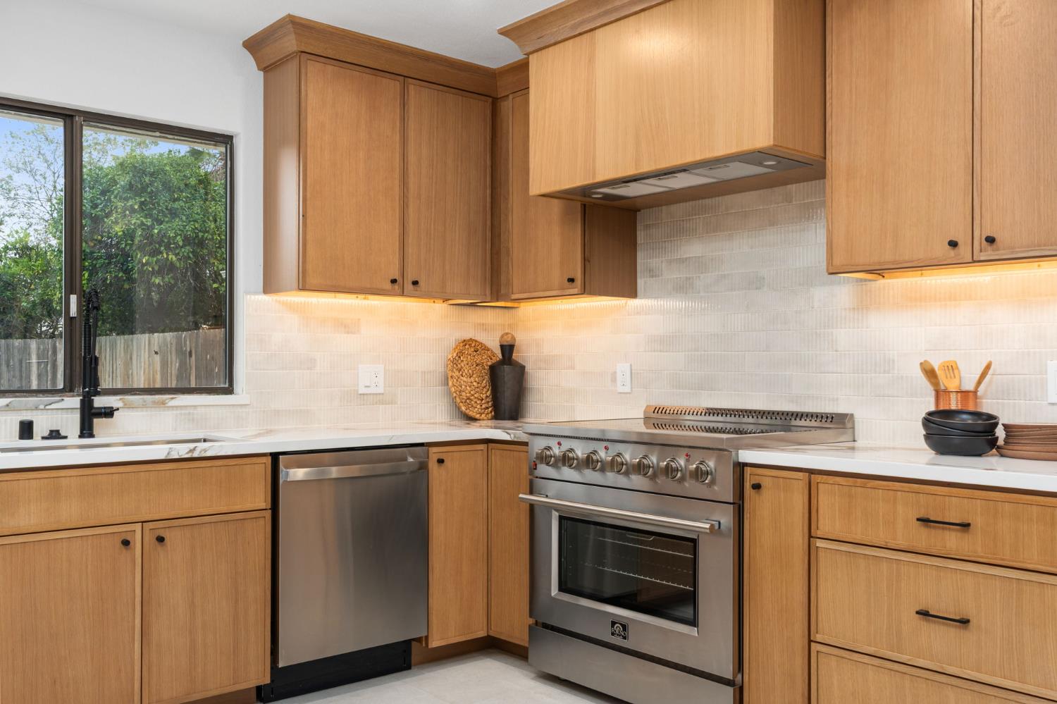 11208 N Fowler Ave, Clovis, CA 93619