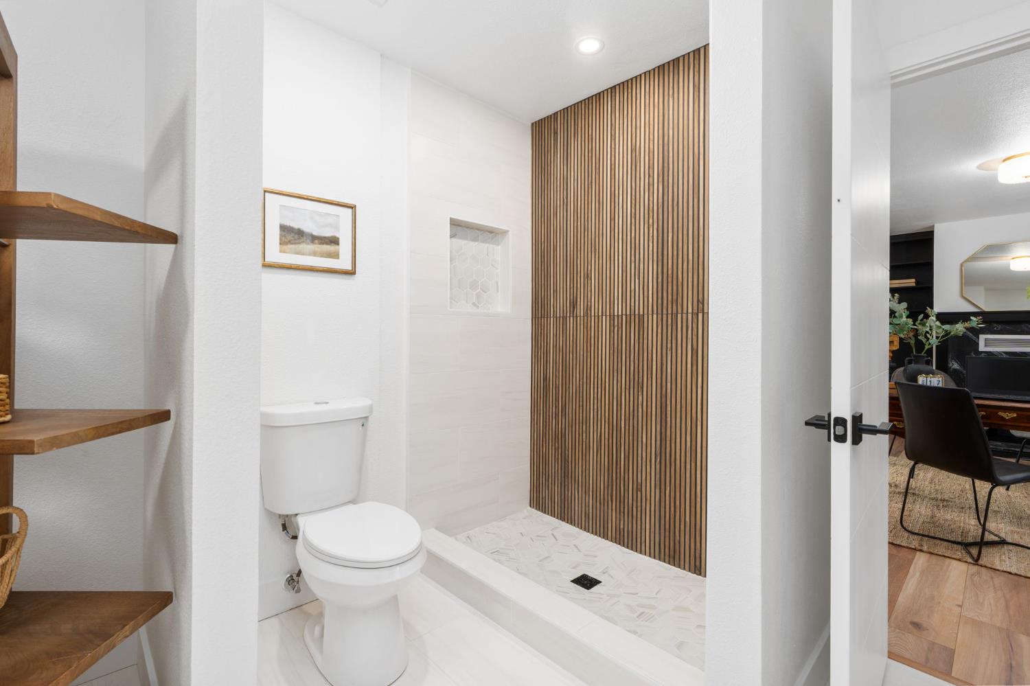 11208 N Fowler Ave, Clovis, CA 93619