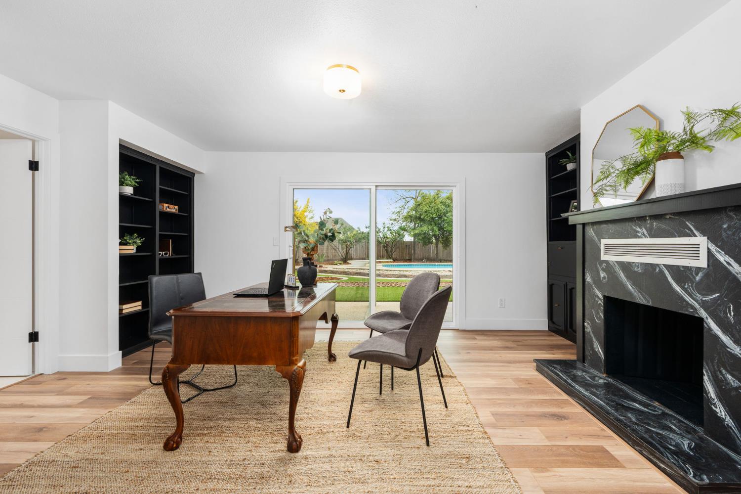 11208 N Fowler Ave, Clovis, CA 93619