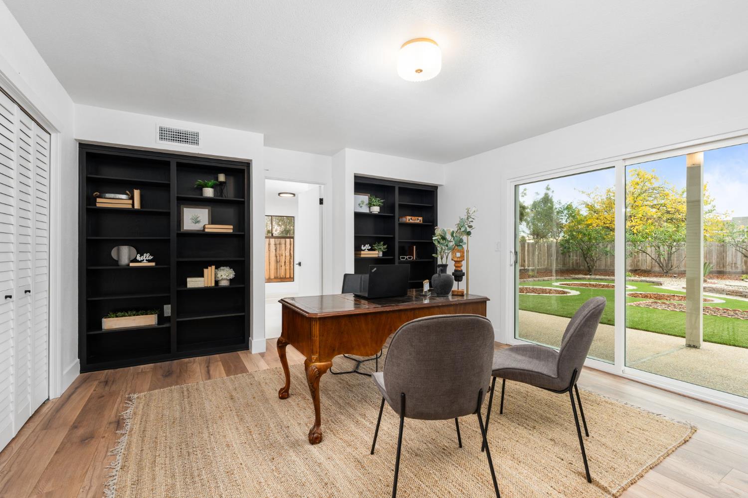 11208 N Fowler Ave, Clovis, CA 93619