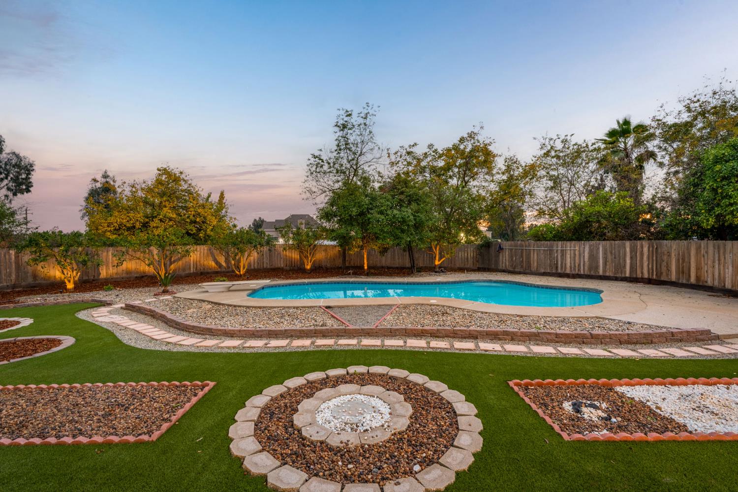 11208 N Fowler Ave, Clovis, CA 93619