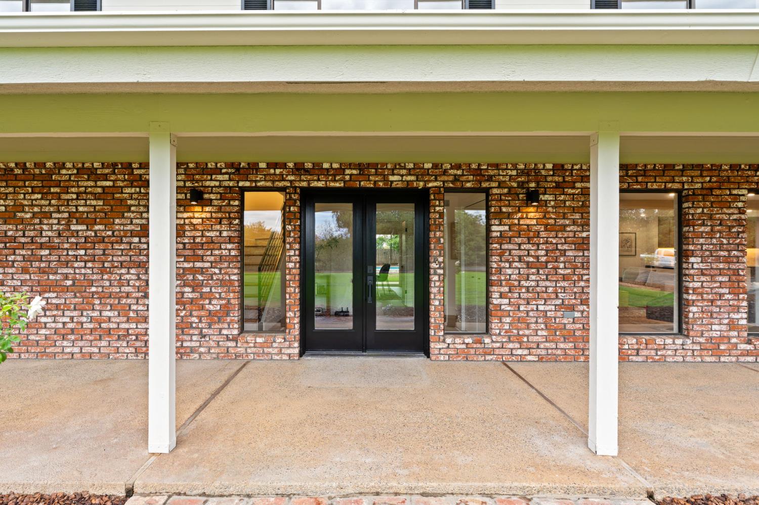 11208 N Fowler Ave, Clovis, CA 93619