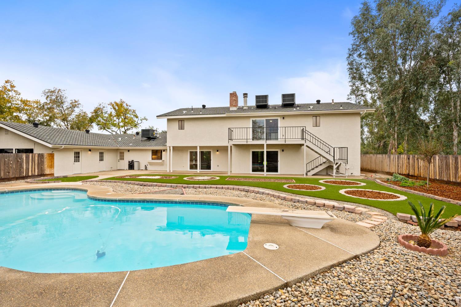 11208 N Fowler Ave, Clovis, CA 93619