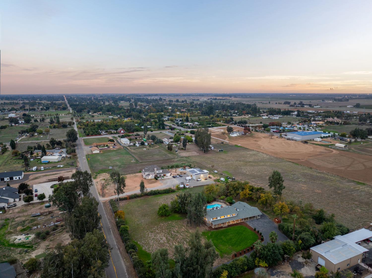 11208 N Fowler Ave, Clovis, CA 93619