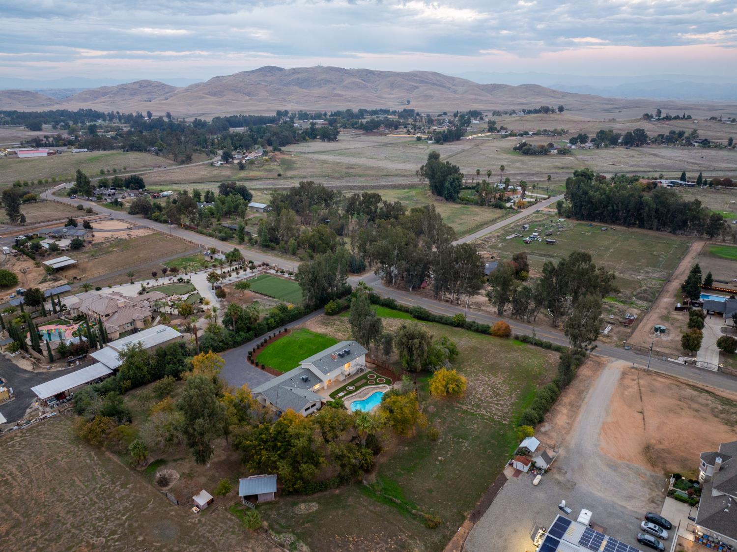 11208 N Fowler Ave, Clovis, CA 93619