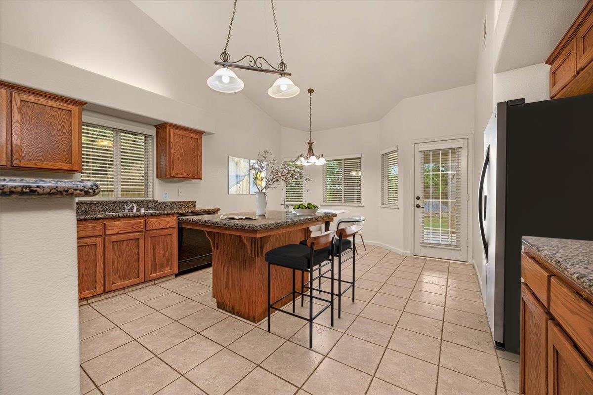 239 N Timmy Ave, Clovis, CA 93612