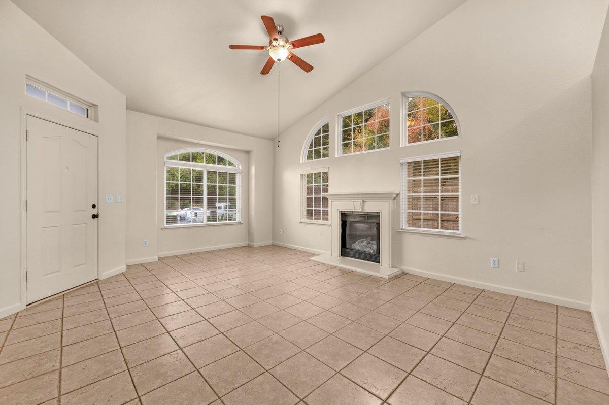 239 N Timmy Ave, Clovis, CA 93612