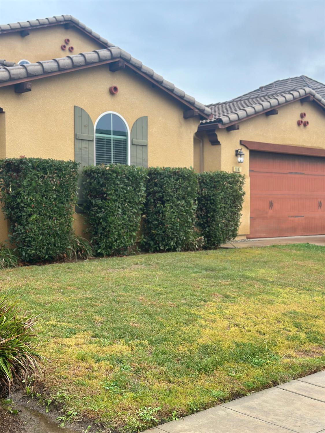 1047 Maine Ave, Clovis, CA 93619