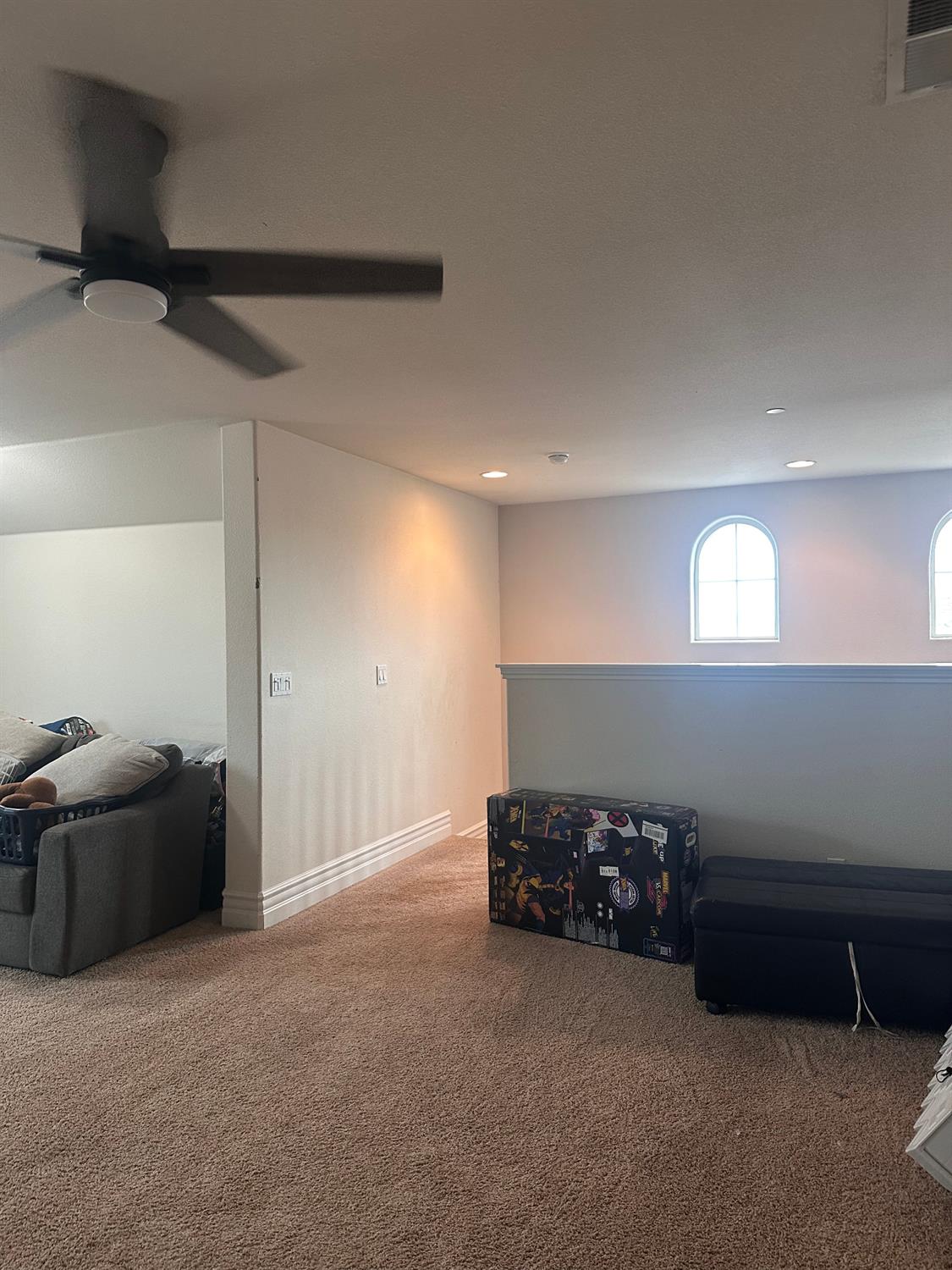 1047 Maine Ave, Clovis, CA 93619