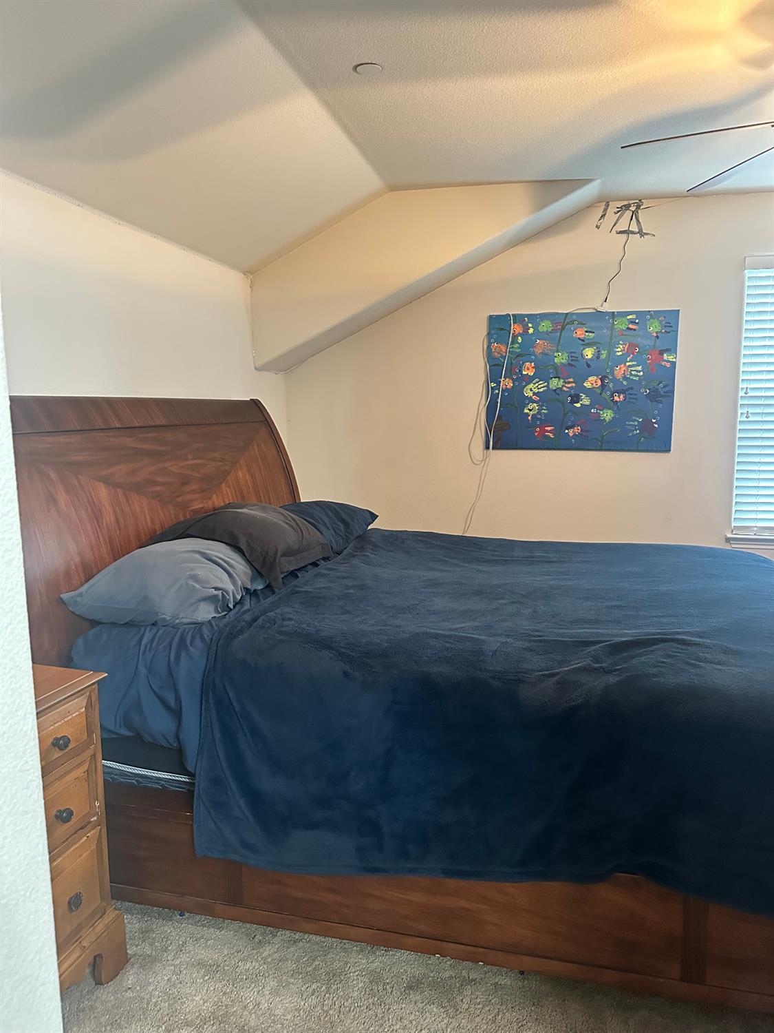 1047 Maine Ave, Clovis, CA 93619