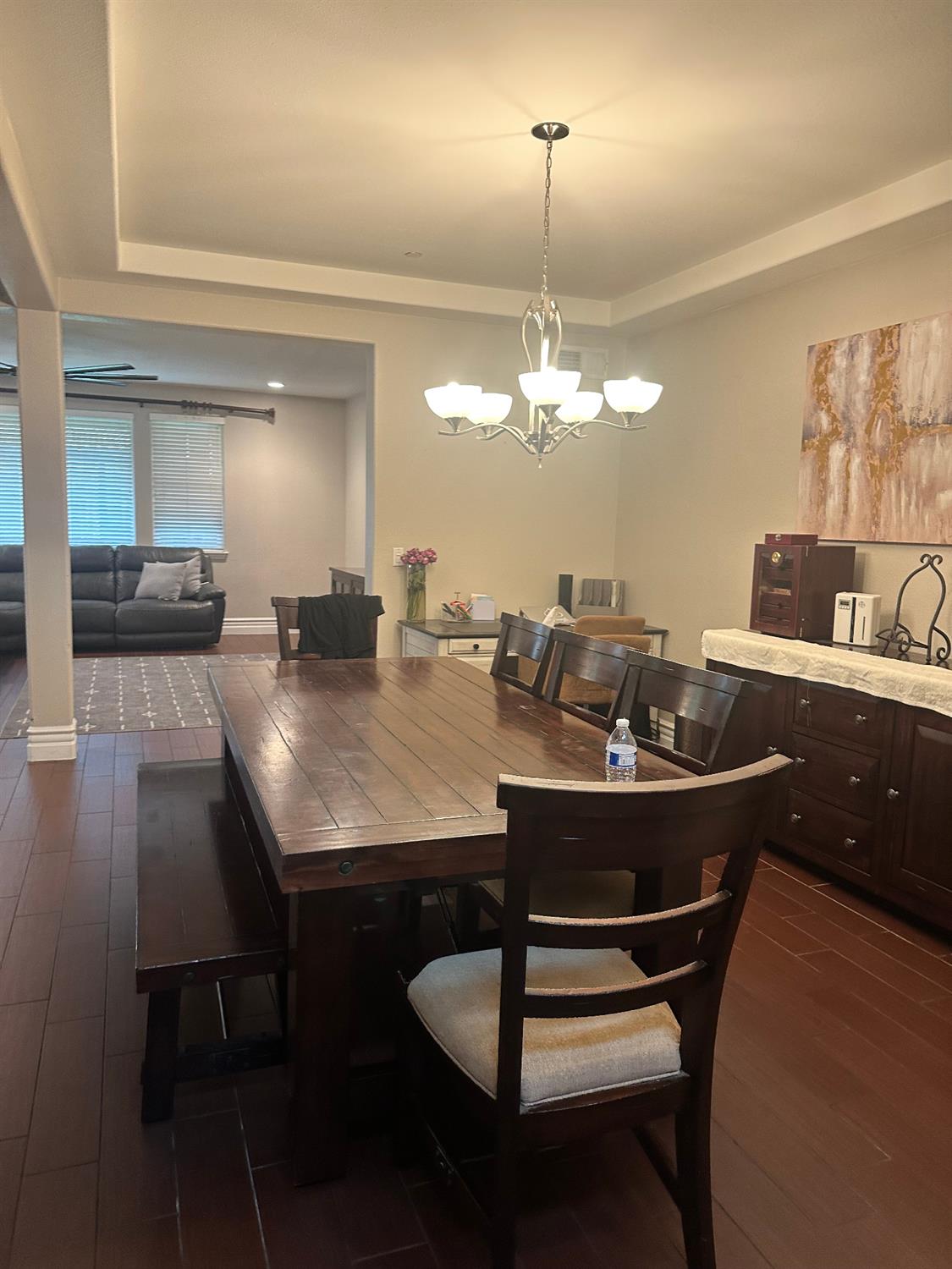 1047 Maine Ave, Clovis, CA 93619