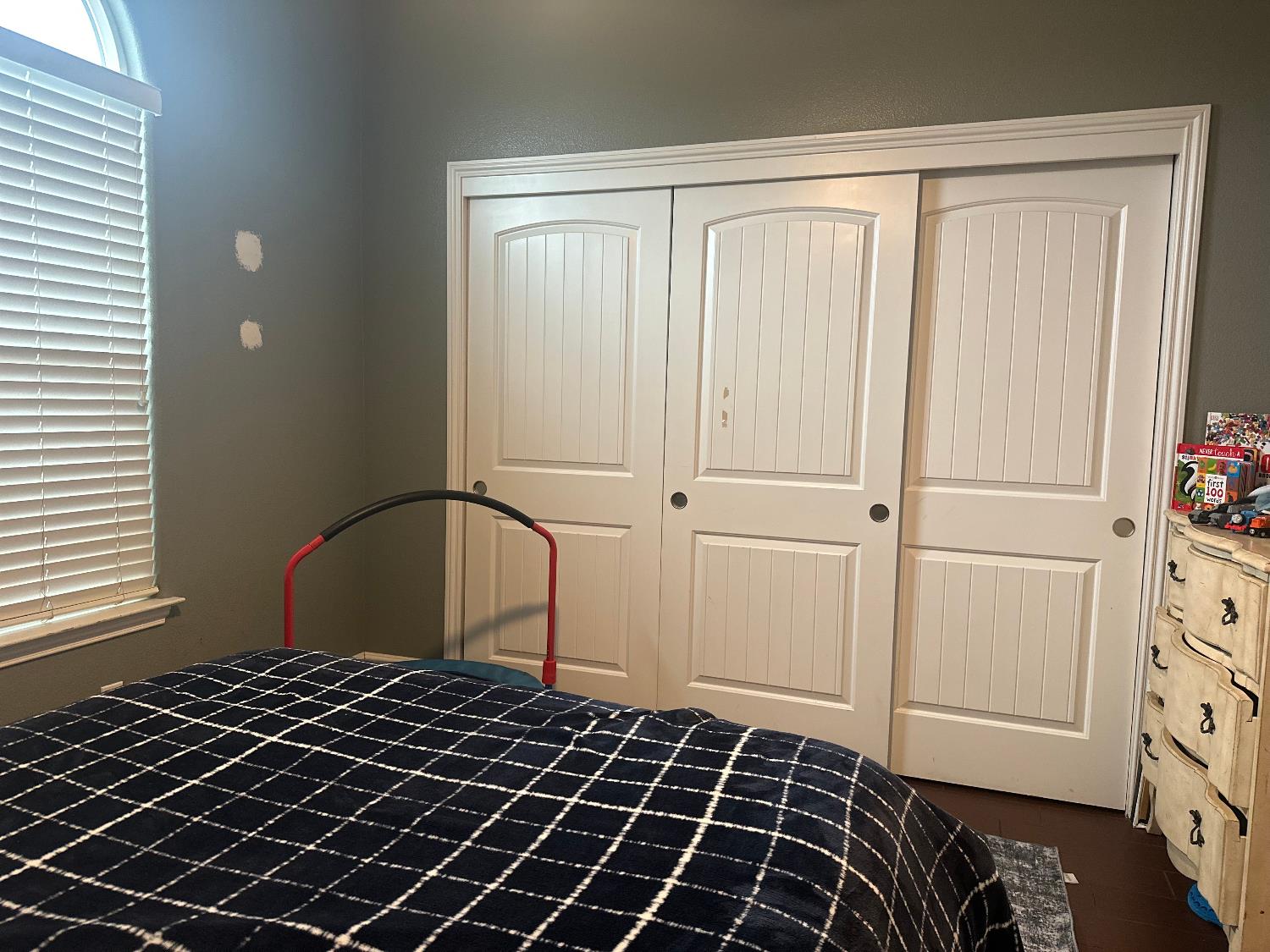 1047 Maine Ave, Clovis, CA 93619