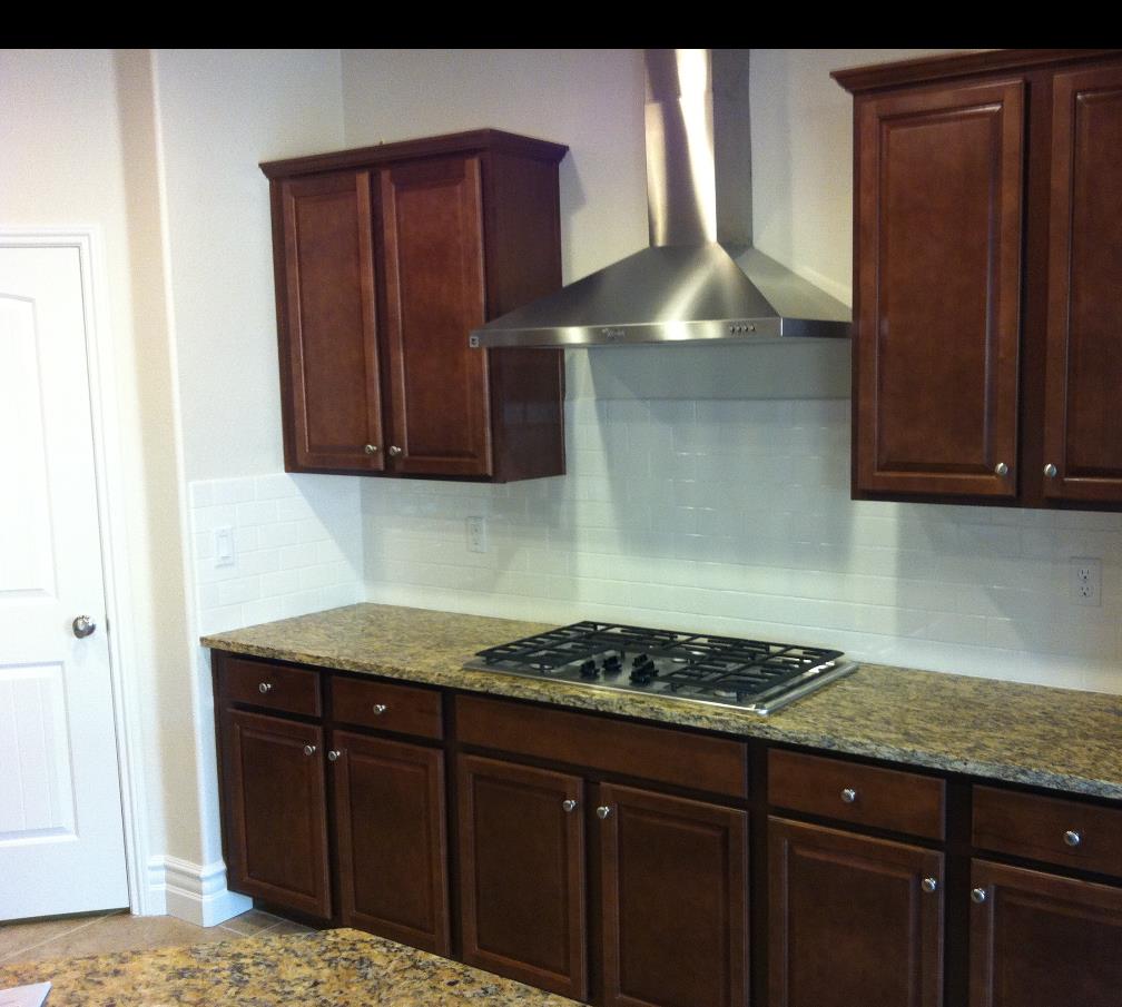 1047 Maine Ave, Clovis, CA 93619