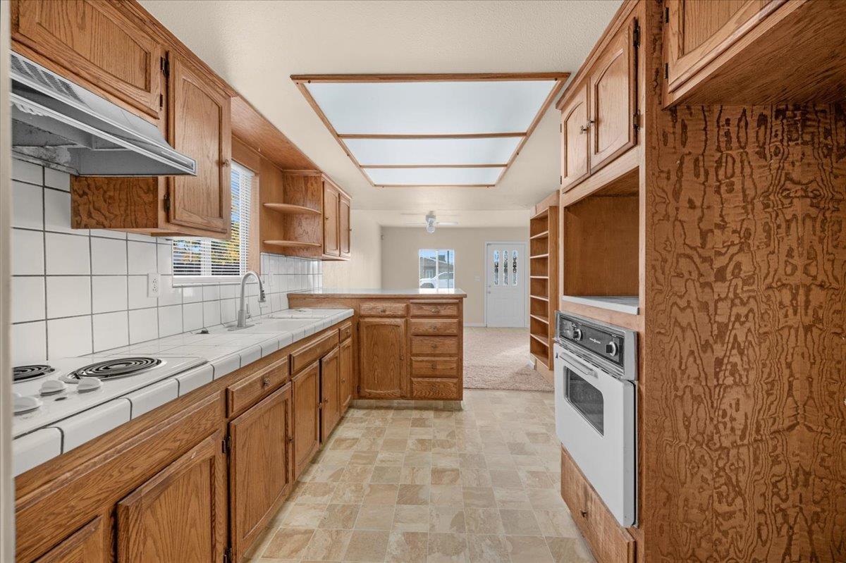 1651 5Th St, Clovis, CA 93611