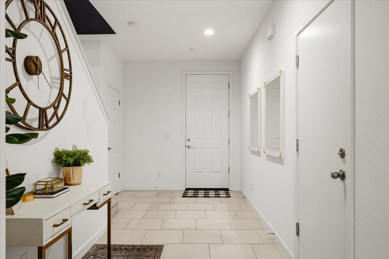 882 Amanecer Ave, Clovis, CA 93619