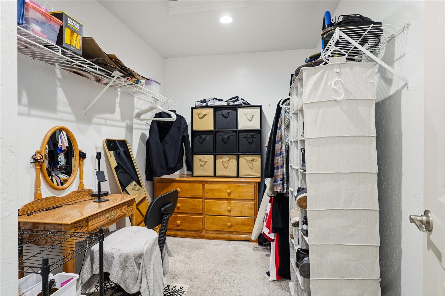 882 Amanecer Ave, Clovis, CA 93619