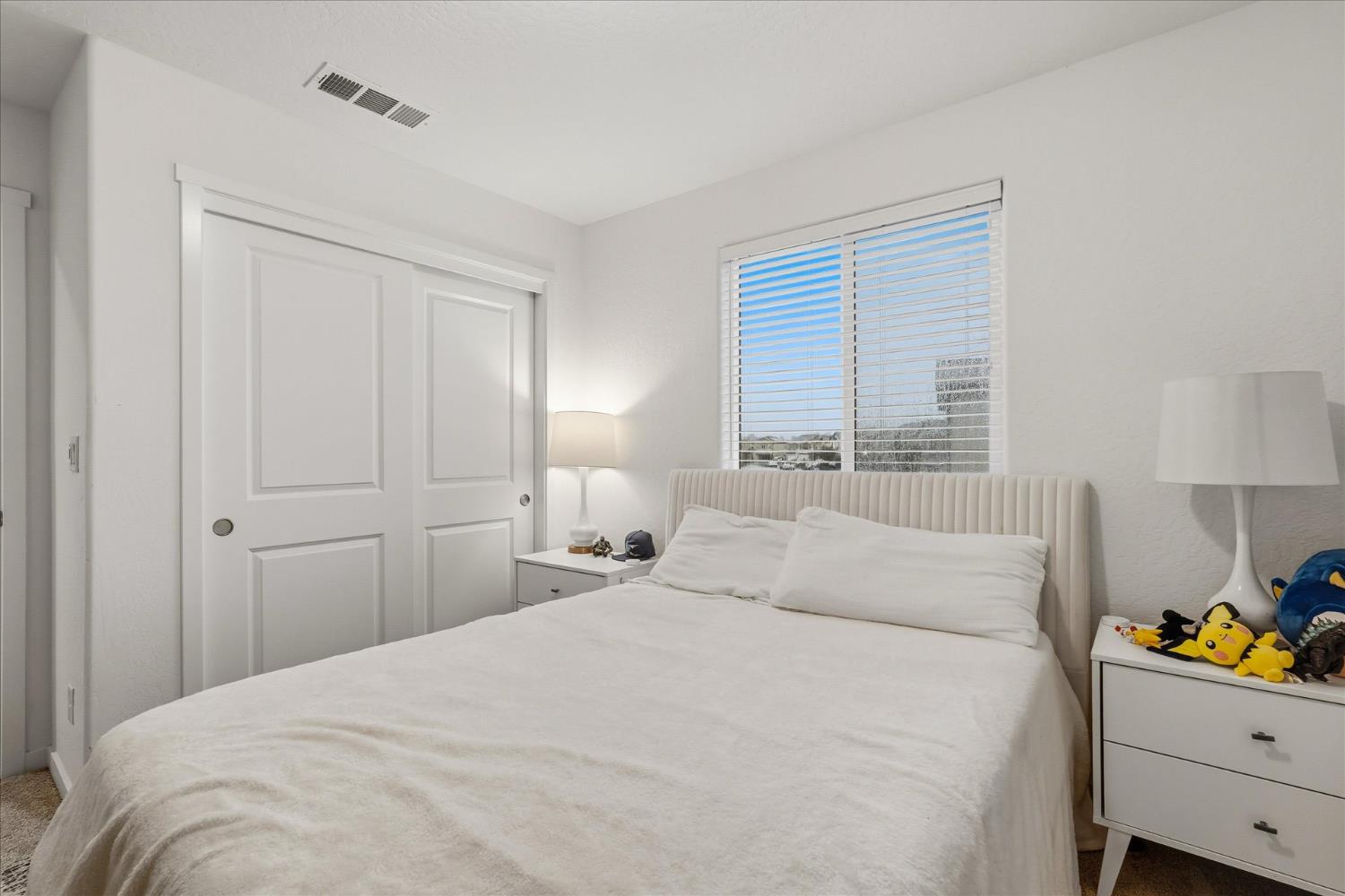 882 Amanecer Ave, Clovis, CA 93619