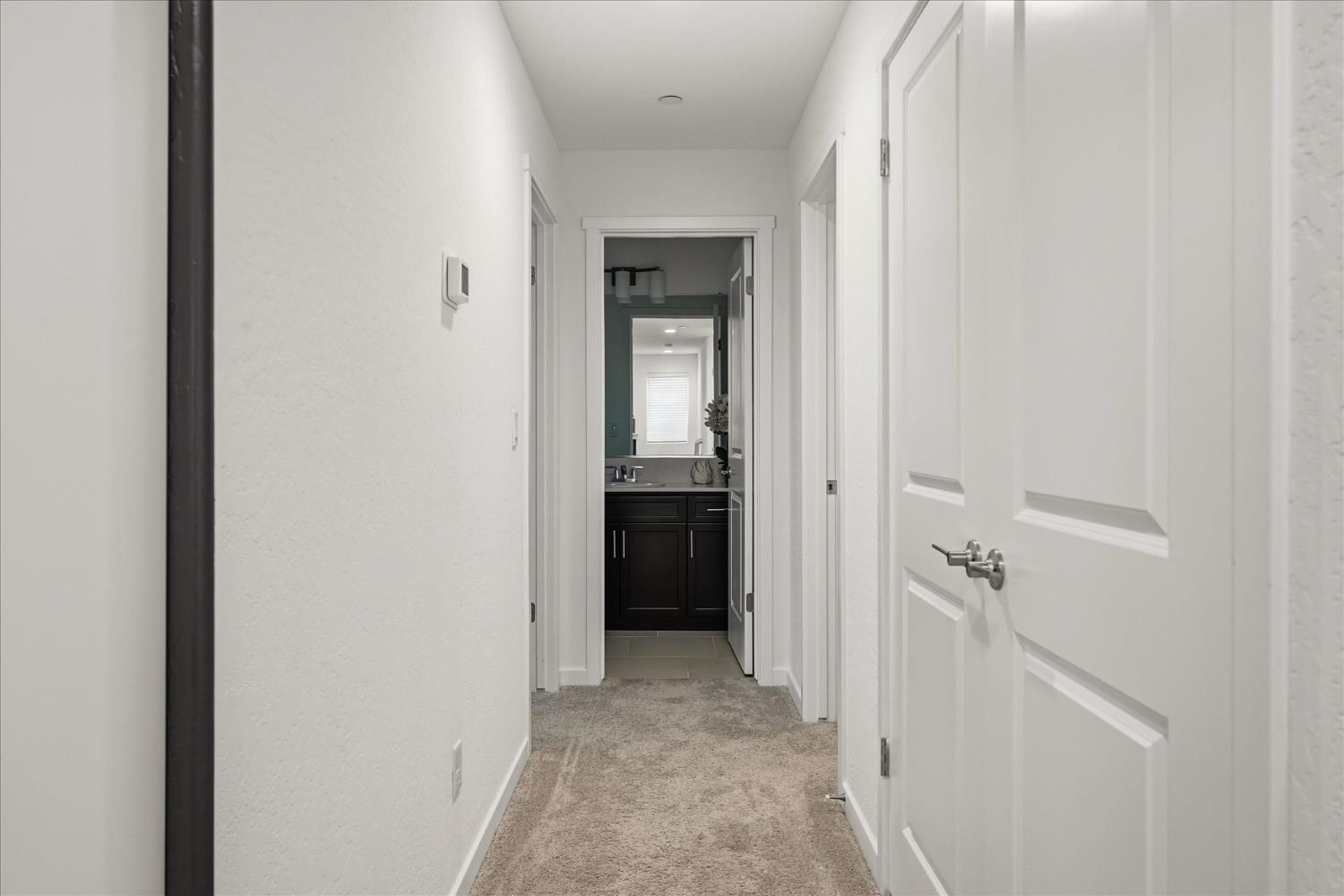 882 Amanecer Ave, Clovis, CA 93619