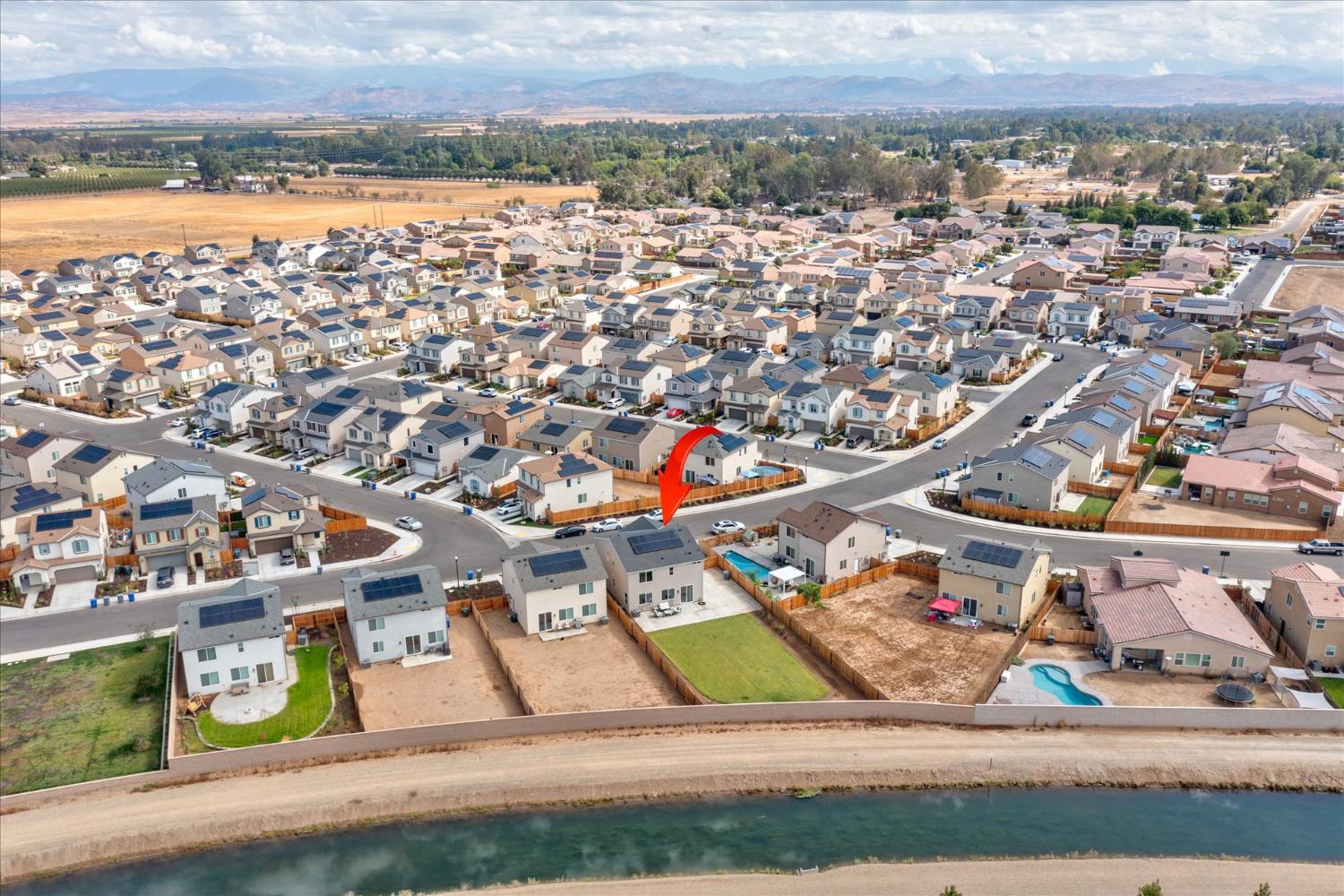 882 Amanecer Ave, Clovis, CA 93619