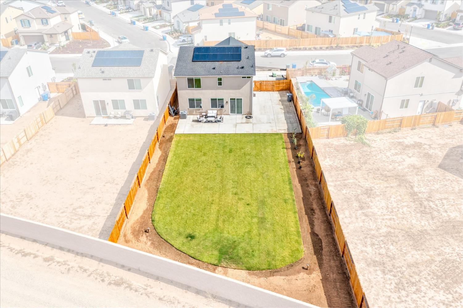 882 Amanecer Ave, Clovis, CA 93619